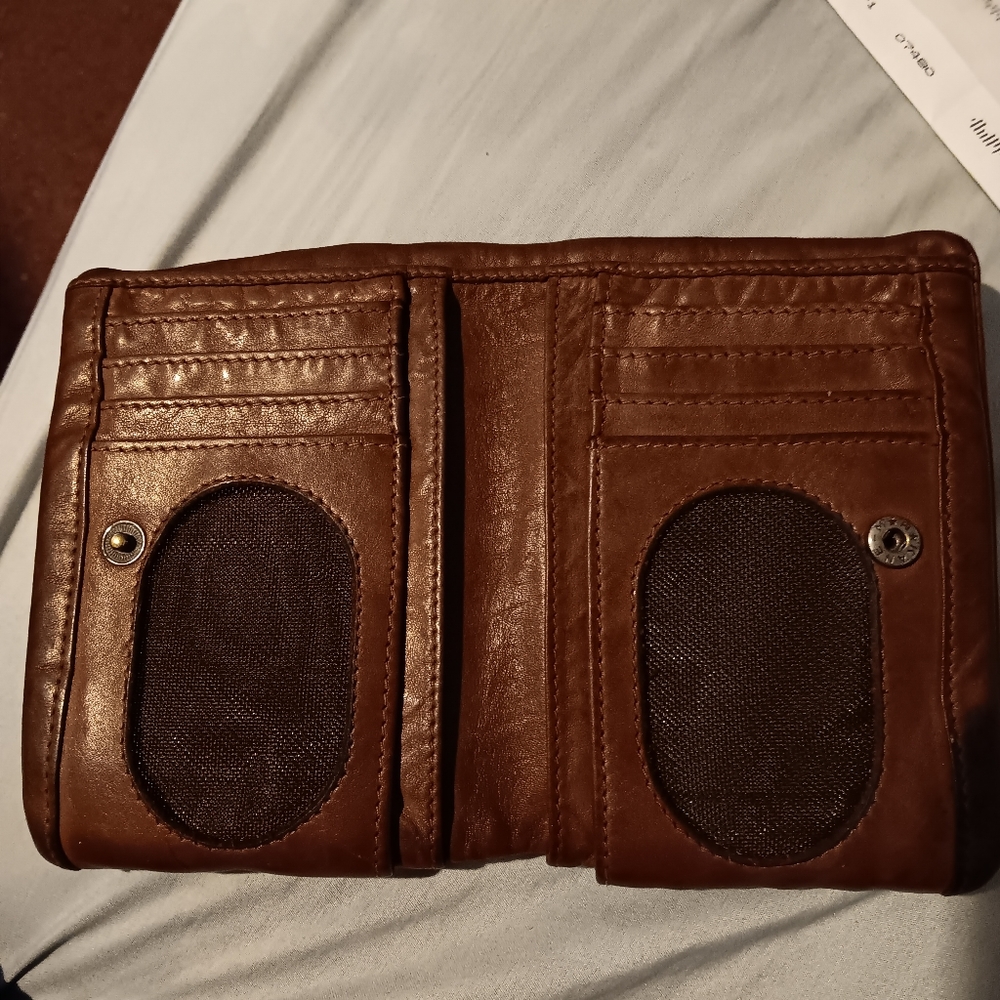Wallets - Picture 2 of 4